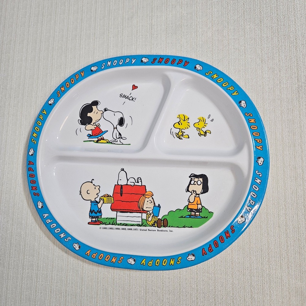 Vintage Peanuts Snoopy Melamine Divided Plate PECO Charlie Brown Woodstock